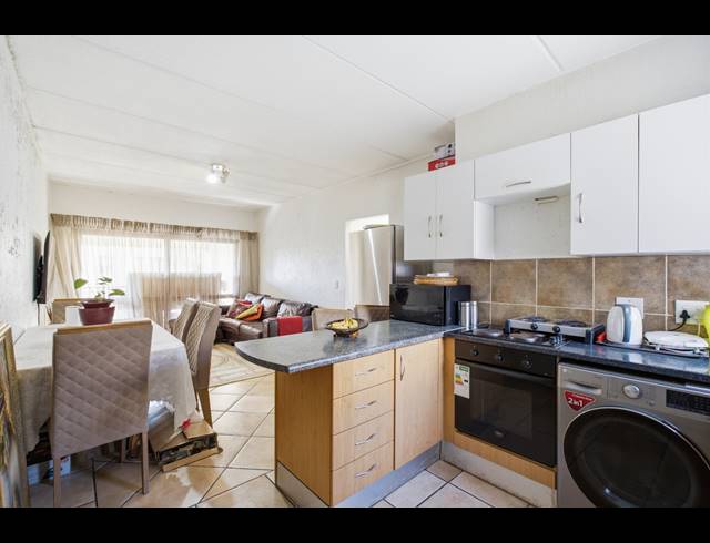 2 BEDROOM APARTMENT FOR SALE IN PAULSHOF